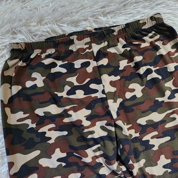 No Boundaries Camouflage Sleepwear Lounge Pants Juniors Size XL Brown/Green - Picture 2 of 4